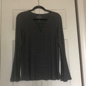American Eagle Soft & Sexy Bell Sleeve Size Large